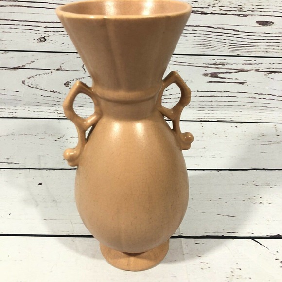 Weller Peach Cameo Floral Vase Urn - Picture 4 of 9